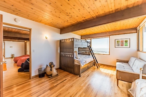 Crown of the Coast image 11