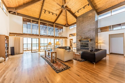 Crown of the Coast image 14