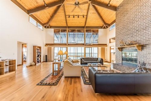 Crown of the Coast image 17