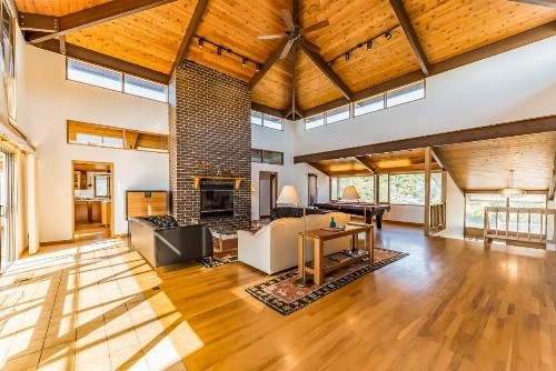 Crown of the Coast image 18