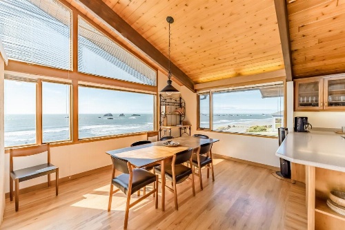 Crown of the Coast image 19