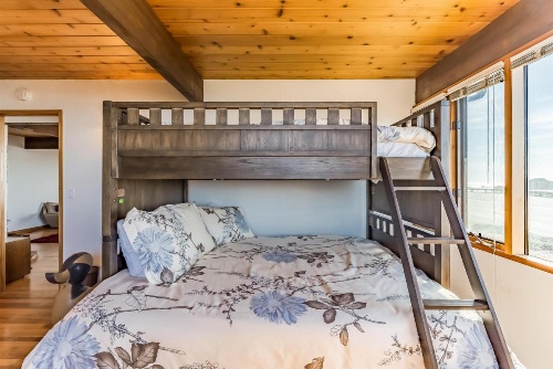 Crown of the Coast image 30