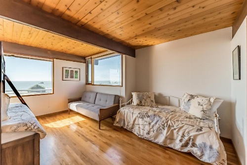 Crown of the Coast image 31